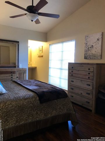 8214 SPRING TOWN ST, Converse, TX 78109
