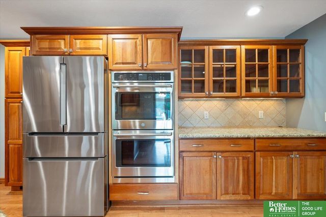 11105 N 62nd Street, Omaha, NE 68152