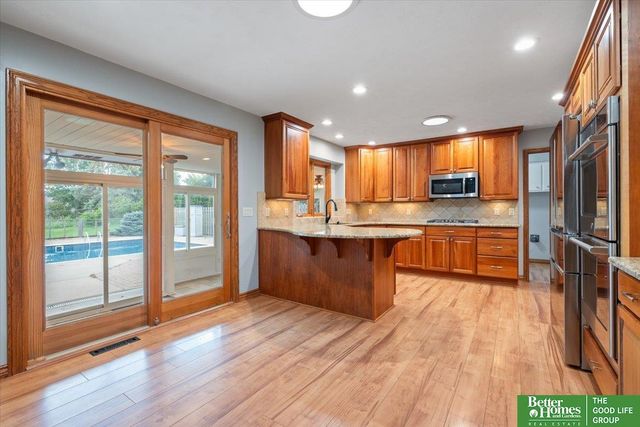 11105 N 62nd Street, Omaha, NE 68152