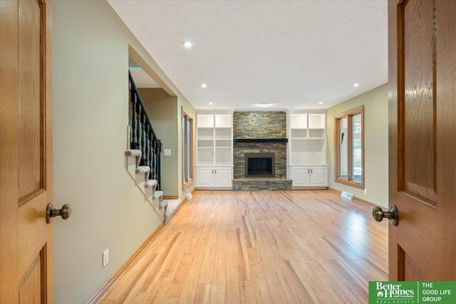 11105 N 62nd Street, Omaha, NE 68152