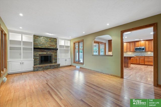 11105 N 62nd Street, Omaha, NE 68152