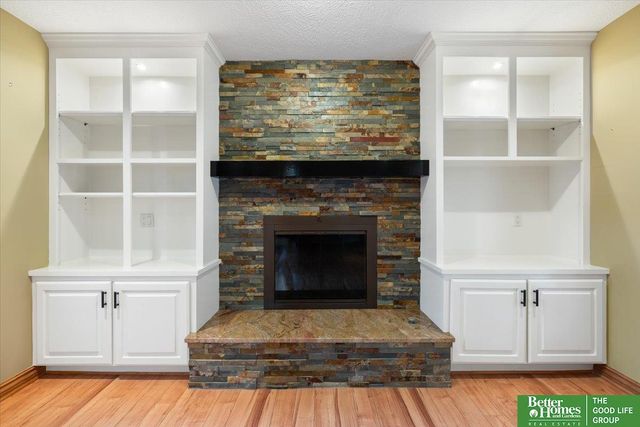 11105 N 62nd Street, Omaha, NE 68152