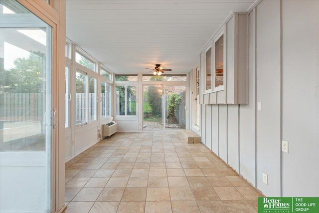 11105 N 62nd Street, Omaha, NE 68152