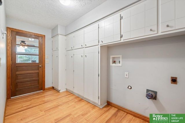 11105 N 62nd Street, Omaha, NE 68152