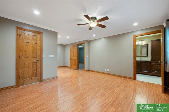 11105 N 62nd Street, Omaha, NE 68152