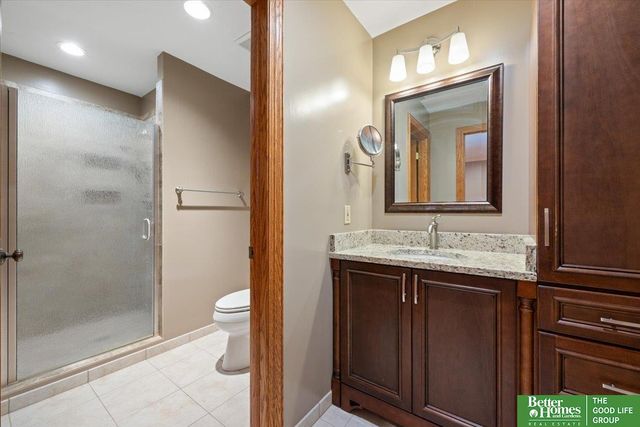 11105 N 62nd Street, Omaha, NE 68152