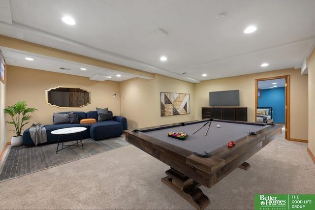 11105 N 62nd Street, Omaha, NE 68152