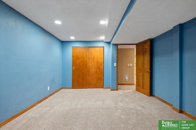 11105 N 62nd Street, Omaha, NE 68152