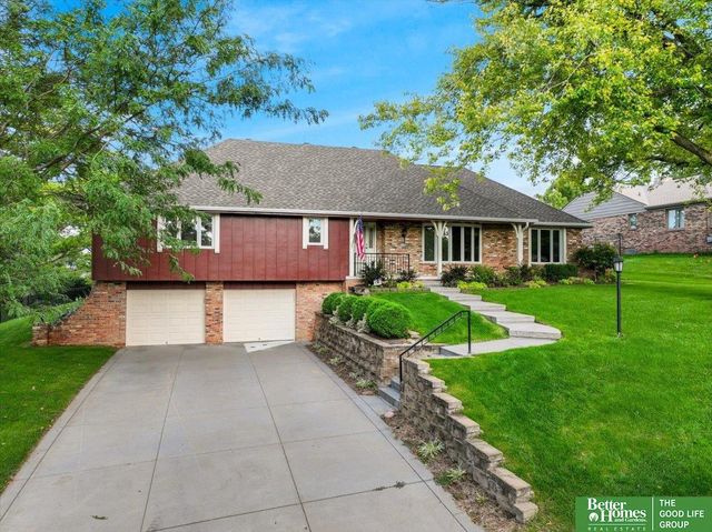 11105 N 62nd Street, Omaha, NE 68152