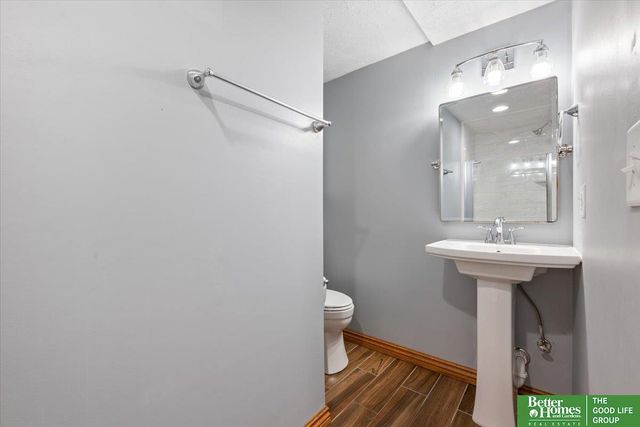 11105 N 62nd Street, Omaha, NE 68152