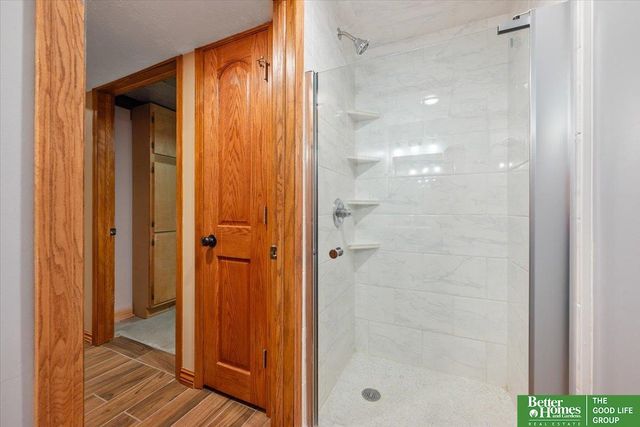 11105 N 62nd Street, Omaha, NE 68152