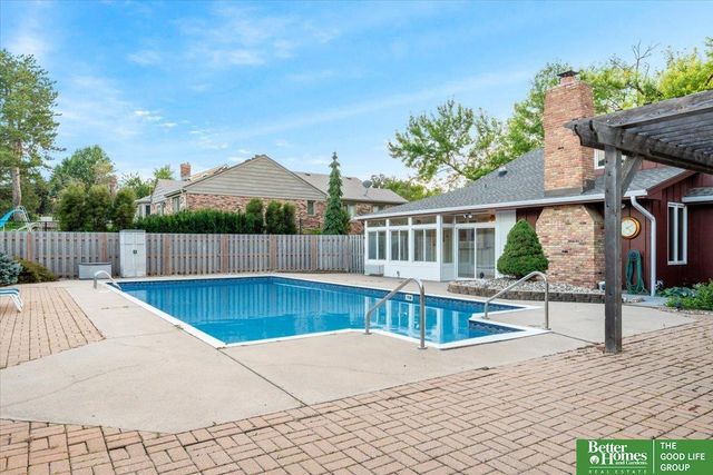 11105 N 62nd Street, Omaha, NE 68152