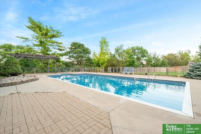 11105 N 62nd Street, Omaha, NE 68152