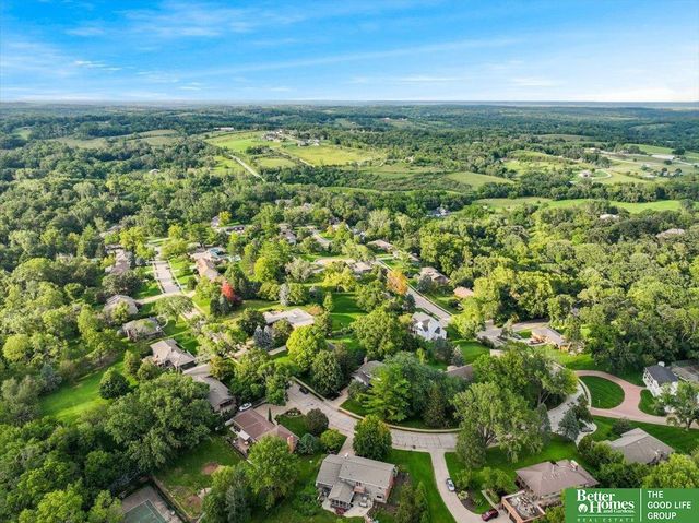 11105 N 62nd Street, Omaha, NE 68152