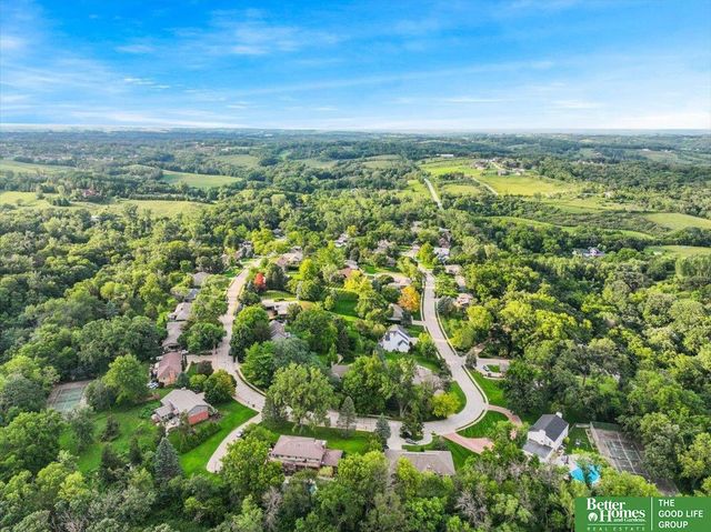 11105 N 62nd Street, Omaha, NE 68152