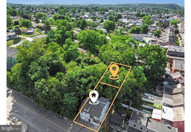 318-320 LINDEN ST, Columbia, PA 17512