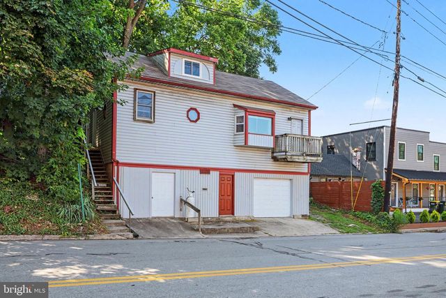 318-320 LINDEN ST, Columbia, PA 17512