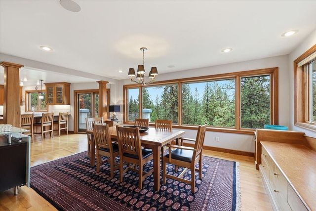 1813 E Estates Rd, Spokane, WA 99224