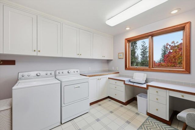 1813 E Estates Rd, Spokane, WA 99224