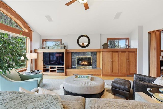 1813 E Estates Rd, Spokane, WA 99224