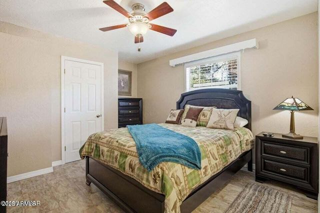 2880 PAINT PONY Lane, Overgaard, AZ 85933