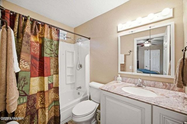 2880 PAINT PONY Lane, Overgaard, AZ 85933