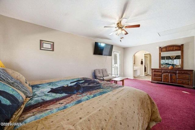 2880 PAINT PONY Lane, Overgaard, AZ 85933