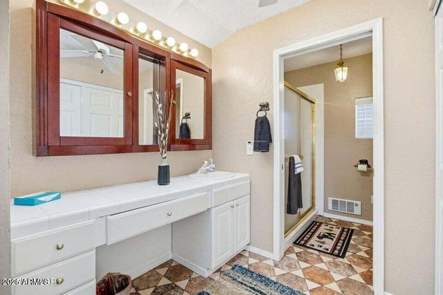 2880 PAINT PONY Lane, Overgaard, AZ 85933