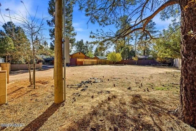 2880 PAINT PONY Lane, Overgaard, AZ 85933