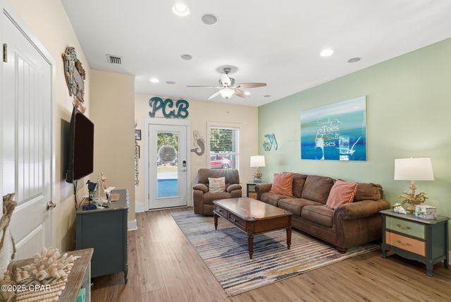 8611 Marlin Pl, Panama City Beach, FL 32408