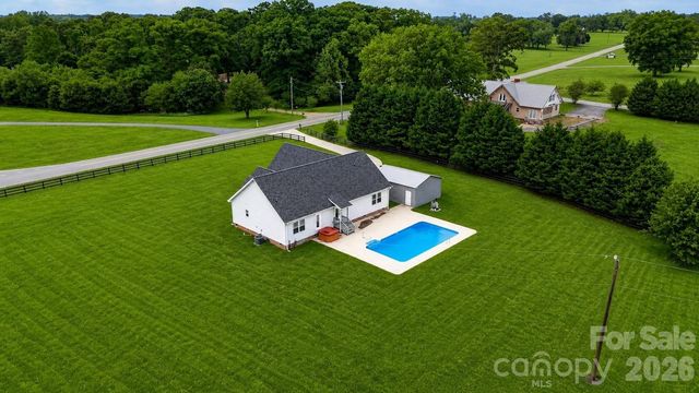 879 Doggett Road, Forest City, NC 28043