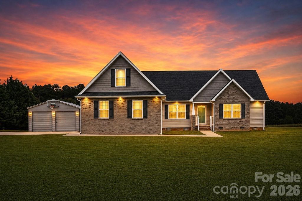 879 Doggett Road, Forest City, NC 28043