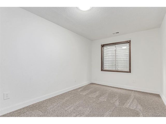 2675 S Deframe Cir, Lakewood, CO 80228