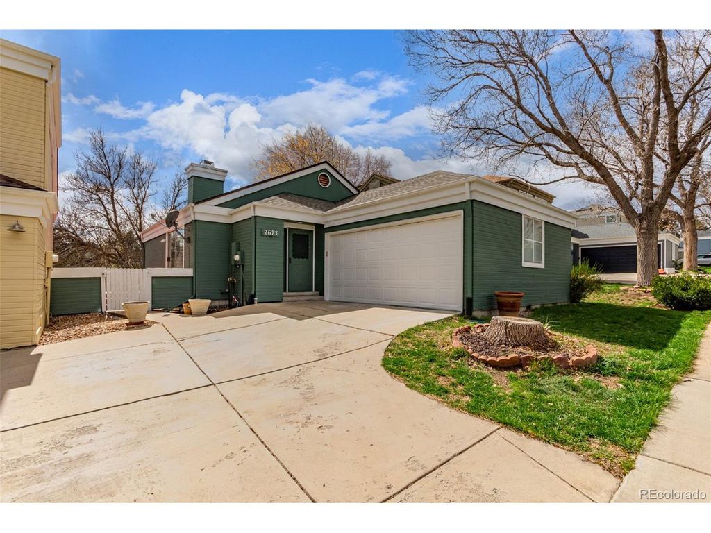 2675 S Deframe Cir, Lakewood, CO 80228