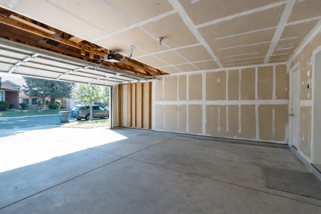 10263 N Recreation Avenue, Fresno, CA 93730