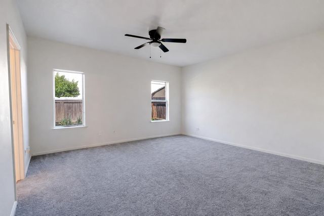 10263 N Recreation Avenue, Fresno, CA 93730