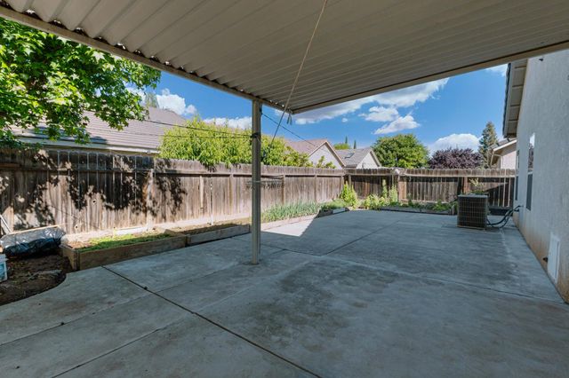 10263 N Recreation Avenue, Fresno, CA 93730