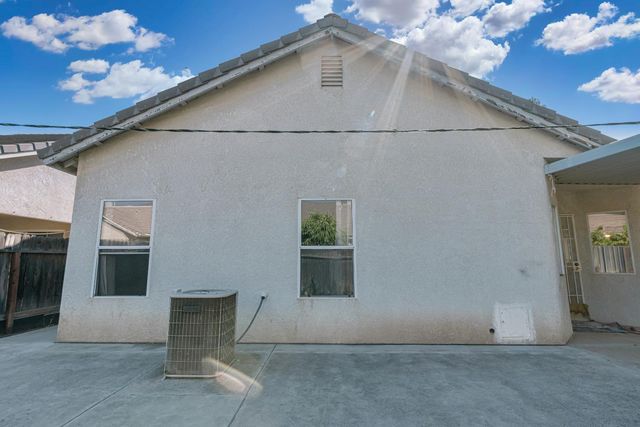 10263 N Recreation Avenue, Fresno, CA 93730