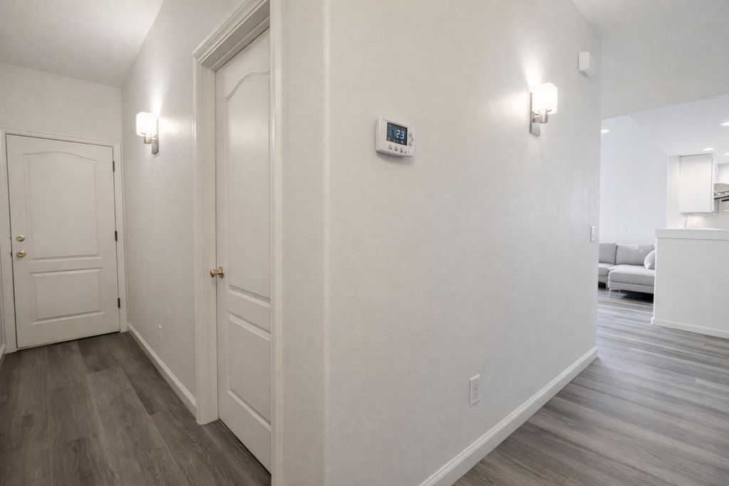 Image 19 of property listing at 10263 N Recreation Avenue, Fresno, CA 93730