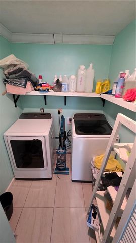 2500 BURNS STREET, Lakeland, FL 33801