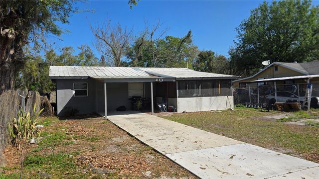 2500 BURNS STREET, Lakeland, FL 33801