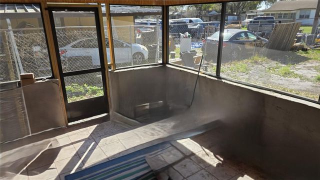 2500 BURNS STREET, Lakeland, FL 33801