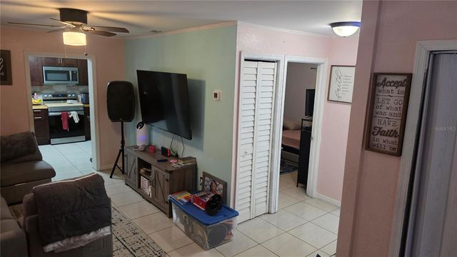 2500 BURNS STREET, Lakeland, FL 33801