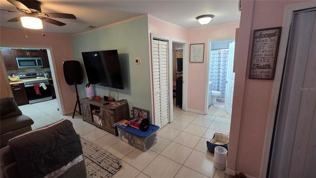 2500 BURNS STREET, Lakeland, FL 33801