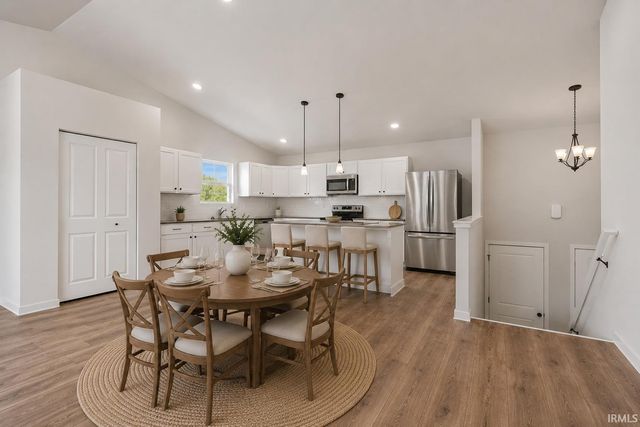52572 East Trail, South Bend, IN 46628