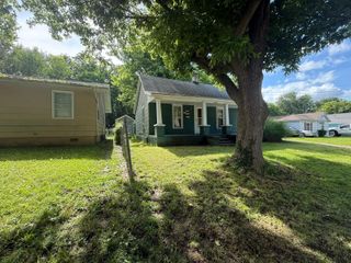 2429 North Prospect Avenue, Springfield, MO 65803