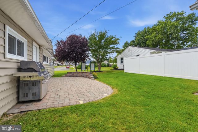 1 GUN RD, Levittown, PA 19057