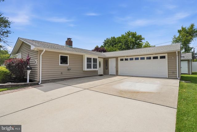 1 GUN RD, Levittown, PA 19057