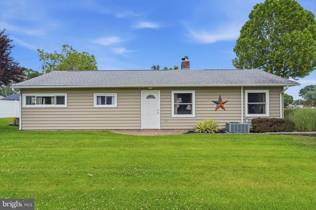 1 GUN RD, Levittown, PA 19057
