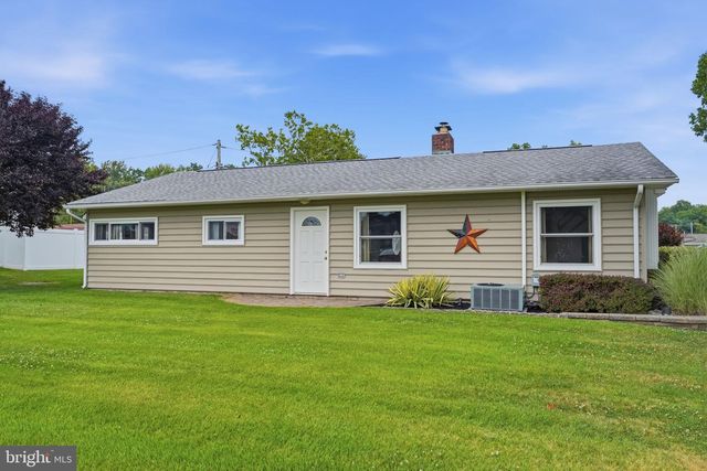 1 GUN RD, Levittown, PA 19057